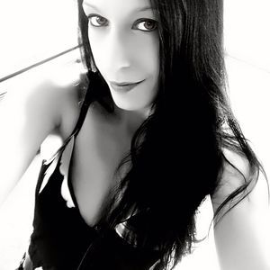 Meet your Posher, Stefanie